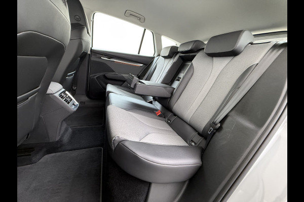 Škoda ENYAQ iV 80 204PK Warmtepomp Camera SOH 93% Navi 3-Zone Ecc Stuur+Stoelverwarming Android Auto Apple Carplay P-Assist Cruise Control Lane Assist Isofix Keyless-go 1e Eigenaar Origineel Nederlandse Auto