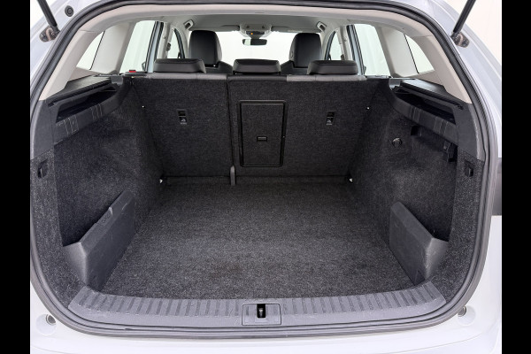 Škoda ENYAQ iV 80 204PK Warmtepomp Camera SOH 93% Navi 3-Zone Ecc Stuur+Stoelverwarming Android Auto Apple Carplay P-Assist Cruise Control Lane Assist Isofix Keyless-go 1e Eigenaar Origineel Nederlandse Auto