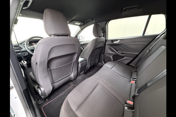 Ford FOCUS Wagon 1.5T 150PK Automaat ST Line Design Automaat Adap.Cruise Stoel+Stuur+Voorruitverwarming Apple Carplay Android Auto Navi Ecc 18"Lmv Lane Assist Privacy Glas Pdc Adap.Led Isofix Keyless Licht-/regensensor