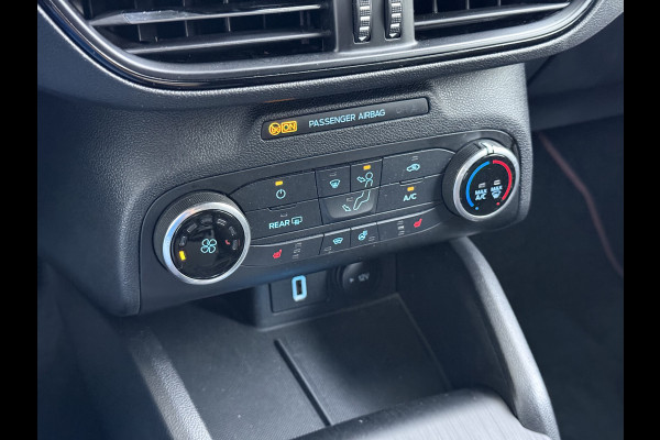 Ford FOCUS Wagon 1.5T 150PK Automaat ST Line Design Automaat Adap.Cruise Stoel+Stuur+Voorruitverwarming Apple Carplay Android Auto Navi Ecc 18"Lmv Lane Assist Privacy Glas Pdc Adap.Led Isofix Keyless Licht-/regensensor