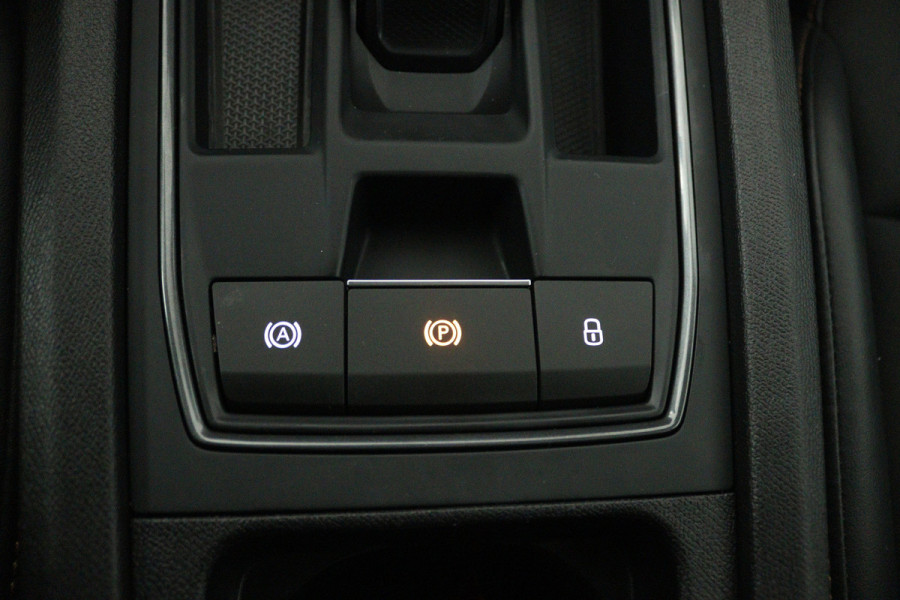 CUPRA Formentor 1.5 TSI Business Edition (PANORAMADAK, STOEL/STUUR VERWARMING, CAMERA)