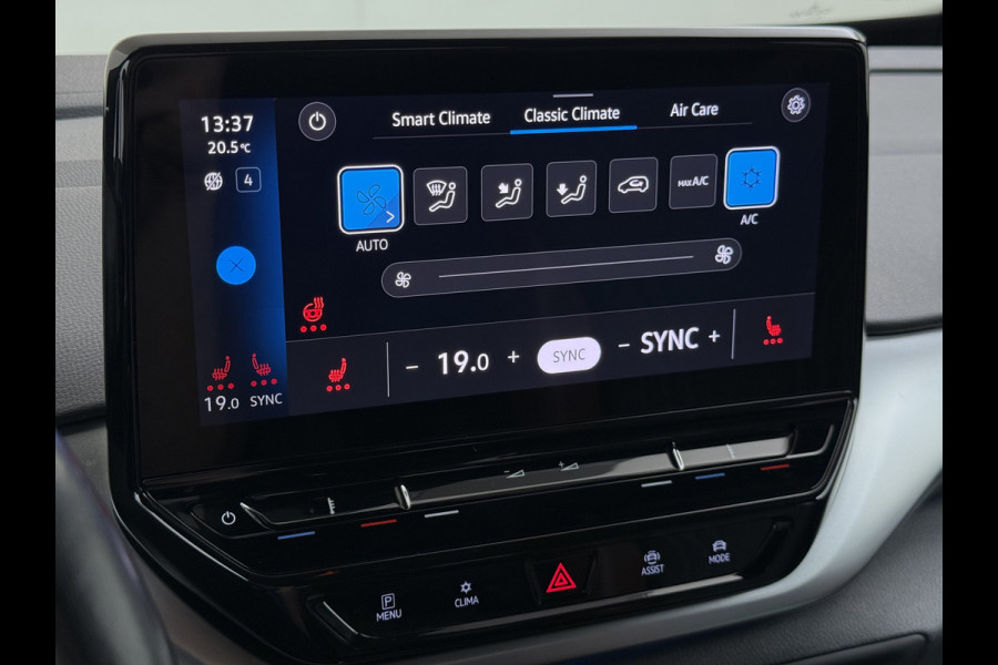 Volkswagen ID.4 First 82kWh 204PK SOH 90% Trekhaak Warmtepomp Lmv 20" Adap.Cruise Stoel+Stuurverwarming Camera Navi Android Auto Apple Carplay S Privacy Glas Isofix Led Rijstrooksensor 1.000KG Trekgewicht 1e Eigenaar Origineel Nederlandse Auto