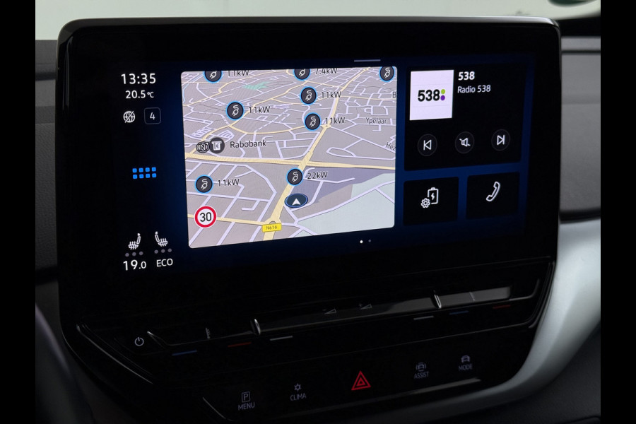 Volkswagen ID.4 First 82kWh 204PK SOH 90% Trekhaak Warmtepomp Lmv 20" Adap.Cruise Stoel+Stuurverwarming Camera Navi Android Auto Apple Carplay S Privacy Glas Isofix Led Rijstrooksensor 1.000KG Trekgewicht 1e Eigenaar Origineel Nederlandse Auto