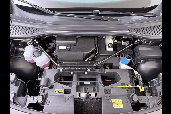 Volkswagen ID.4 First 82kWh 204PK SOH 90% Trekhaak Warmtepomp Lmv 20" Adap.Cruise Stoel+Stuurverwarming Camera Navi Android Auto Apple Carplay S Privacy Glas Isofix Led Rijstrooksensor 1.000KG Trekgewicht 1e Eigenaar Origineel Nederlandse Auto