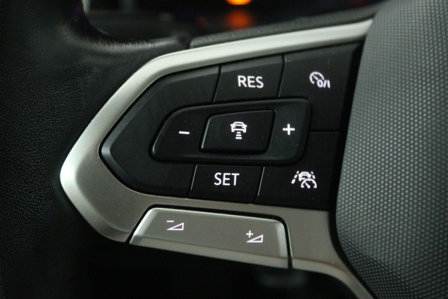 Volkswagen Polo 1.0 TSI Life Business (TREKHAAK, STOELVERWARMING, CRUISE CONTROL ADAPTIEF, DIGITALE COCKPIT)