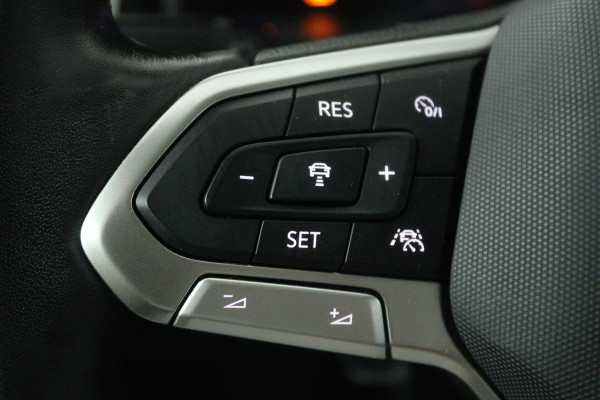 Volkswagen Polo 1.0 TSI Life Business (TREKHAAK, STOELVERWARMING, CRUISE CONTROL ADAPTIEF, DIGITALE COCKPIT)