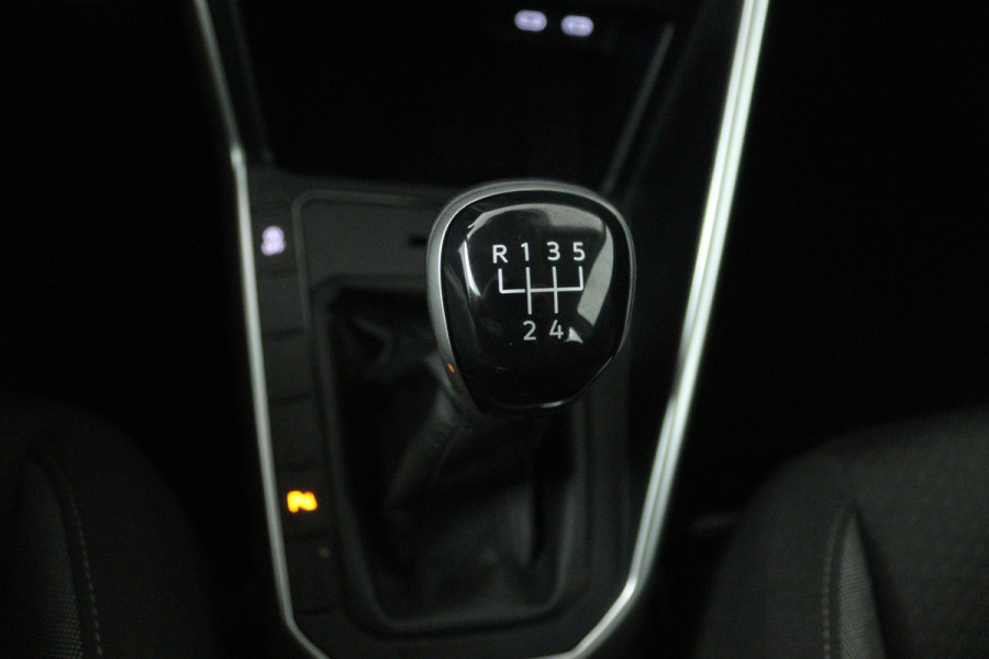 Volkswagen Polo 1.0 TSI Life Business (TREKHAAK, STOELVERWARMING, CRUISE CONTROL ADAPTIEF, DIGITALE COCKPIT)