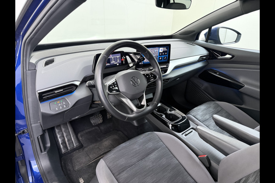 Volkswagen ID.4 82kWh 204PK 90%SOH Trekhaak Adap.Cruise Stoelverwarming Apple Carplay Android Auto Navi Ecc Pdc Privacy Glas Led Isofix DAB Bluetooth All Seasonbanden Voorruitverwarming Wifi 1.000KG Trekgewicht 1e Eigenaar Origineel Nederlandse Auto
