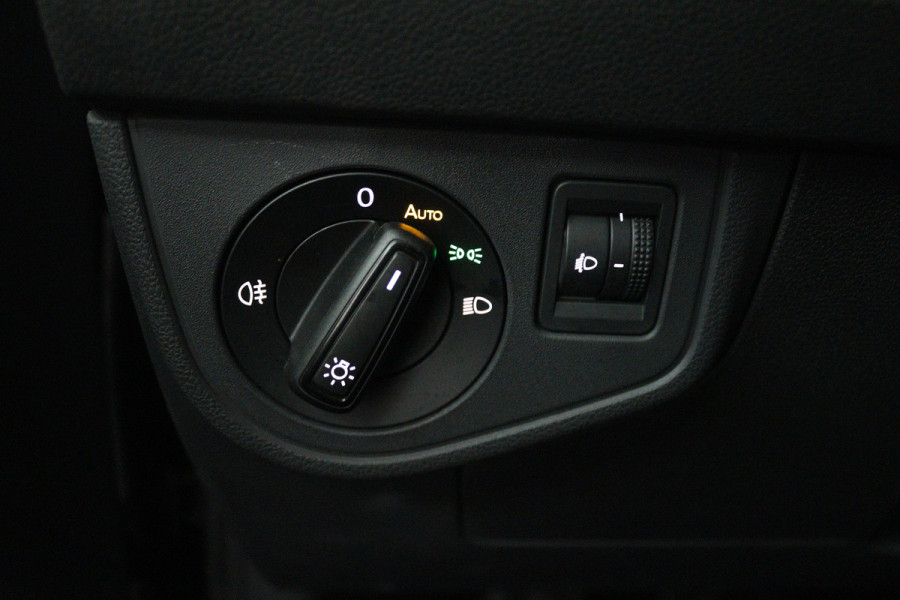 Volkswagen Polo 1.0 TSI Life Business (STOELVERWARMING, CAMERA, DIGITALE COCKPIT, CRUISE ADAPTIEF)