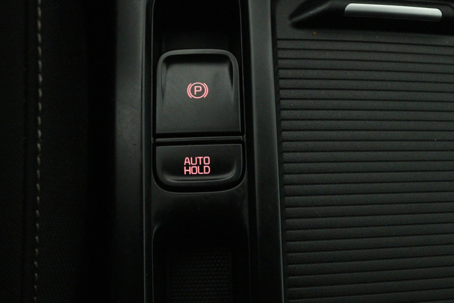 Kia Ceed Sportswagon 1.0 T-GDi DynamicLine (ACHTERUITRIJCAMERA, NAVIGATIE, CARPLAY, PARKEERSENSOREN)