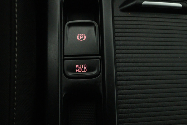 Kia Ceed Sportswagon 1.0 T-GDi DynamicLine (ACHTERUITRIJCAMERA, NAVIGATIE, CARPLAY, PARKEERSENSOREN)