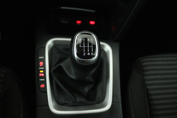 Kia Ceed Sportswagon 1.0 T-GDi DynamicLine (ACHTERUITRIJCAMERA, NAVIGATIE, CARPLAY, PARKEERSENSOREN)