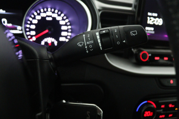 Kia Ceed Sportswagon 1.0 T-GDi DynamicLine (ACHTERUITRIJCAMERA, NAVIGATIE, CARPLAY, PARKEERSENSOREN)