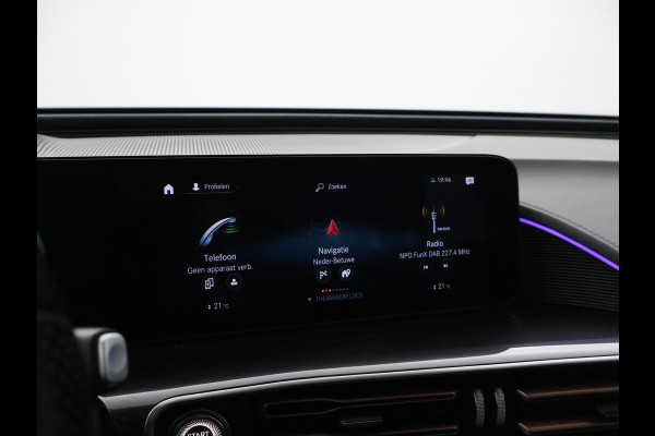 Mercedes-Benz EQC 400 4MATIC AMG SPORT 80 kWh + 21 INCH | TREKHAAK | BURMESTER | SCHUIFDAK | HEAD-UP | 360 CAMERA