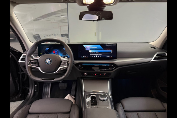 BMW 3 Serie Touring 330e ** LED. NAVI+, LEDER, TREKH, SPORTST, ACC, KEYLESS, ALARM, 18-inch LMV ** 1e EIG - UNFALLFREI ** ** INFORMEER OOK NAAR ONZE AANTREKKELIJKE FINANCIAL-LEASE TARIEVEN **