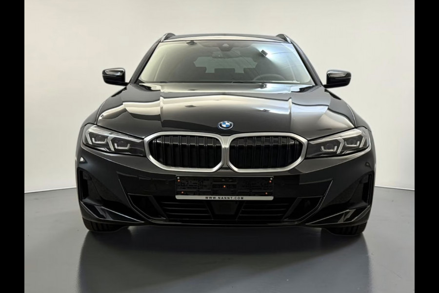 BMW 3 Serie Touring 330e ** LED. NAVI+, LEDER, TREKH, SPORTST, ACC, KEYLESS, ALARM, 18-inch LMV ** 1e EIG - UNFALLFREI ** ** INFORMEER OOK NAAR ONZE AANTREKKELIJKE FINANCIAL-LEASE TARIEVEN **