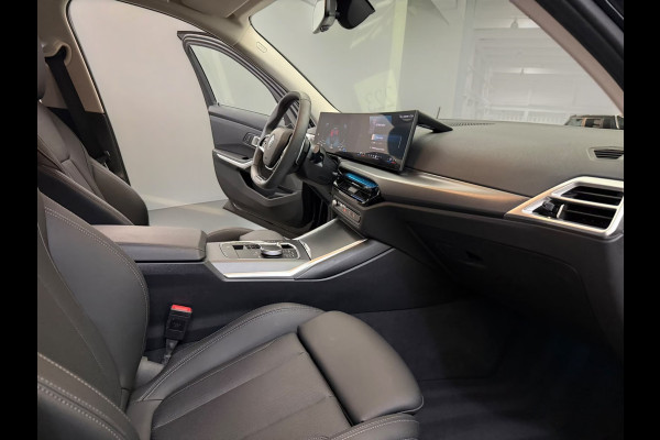 BMW 3 Serie Touring 330e ** LED. NAVI+, LEDER, TREKH, SPORTST, ACC, KEYLESS, ALARM, 18-inch LMV ** 1e EIG - UNFALLFREI ** ** INFORMEER OOK NAAR ONZE AANTREKKELIJKE FINANCIAL-LEASE TARIEVEN **