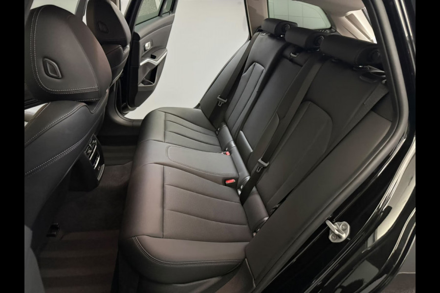 BMW 3 Serie Touring 330e ** LED. NAVI+, LEDER, TREKH, SPORTST, ACC, KEYLESS, ALARM, 18-inch LMV ** 1e EIG - UNFALLFREI ** ** INFORMEER OOK NAAR ONZE AANTREKKELIJKE FINANCIAL-LEASE TARIEVEN **