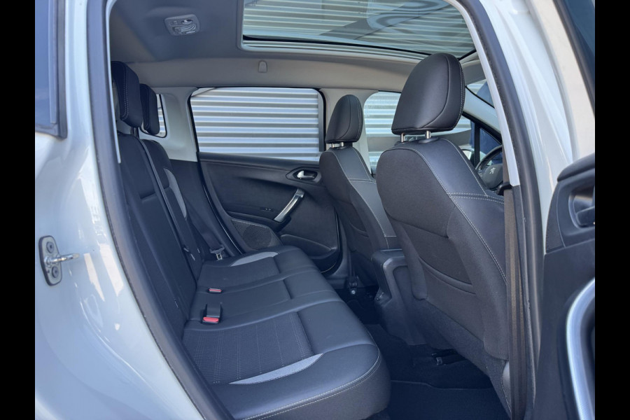 Peugeot 2008 1.2 PureTech Allure Navi|Pano|D-riem vv in 2025|Camera|Clima|Cruise|Carplay|N.A.P|Nieuwe APK bij Aflevering