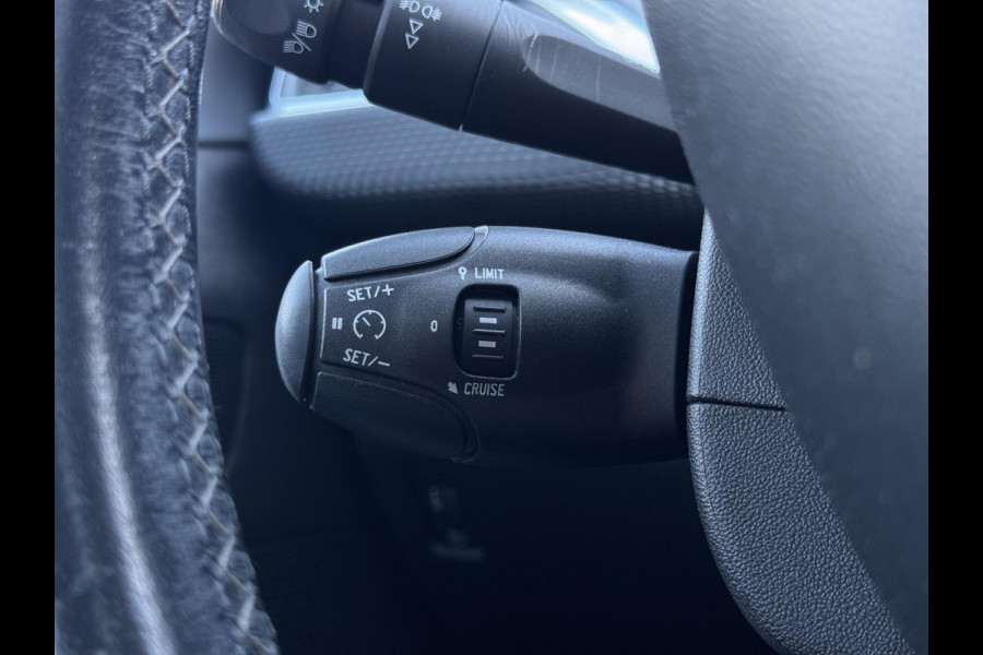 Peugeot 2008 1.2 PureTech Allure Navi|Pano|D-riem vv in 2025|Camera|Clima|Cruise|Carplay|N.A.P|Nieuwe APK bij Aflevering