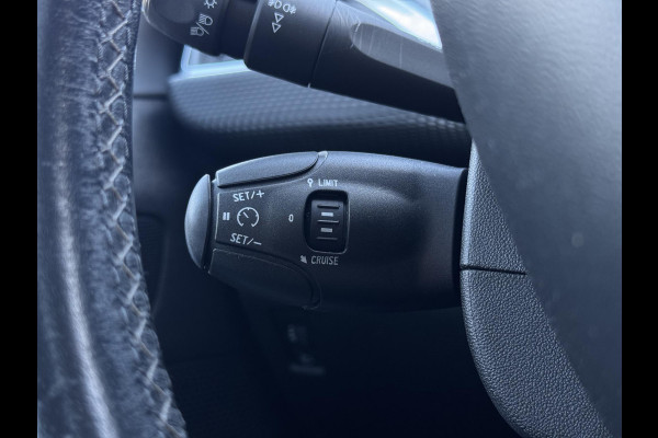 Peugeot 2008 1.2 PureTech Allure Navi|Pano|D-riem vv in 2025|Camera|Clima|Cruise|Carplay|N.A.P|Nieuwe APK bij Aflevering