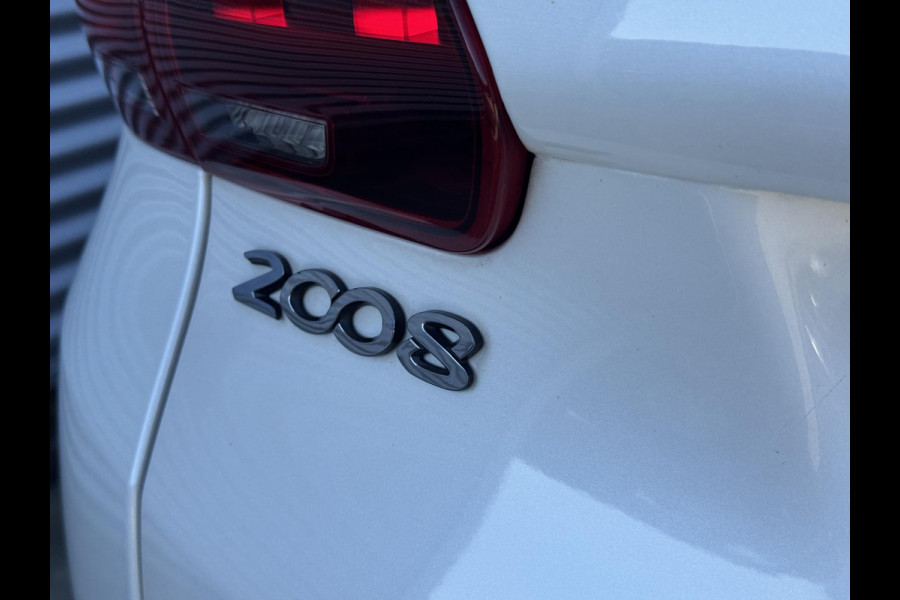 Peugeot 2008 1.2 PureTech Allure Navi|Pano|D-riem vv in 2025|Camera|Clima|Cruise|Carplay|N.A.P|Nieuwe APK bij Aflevering