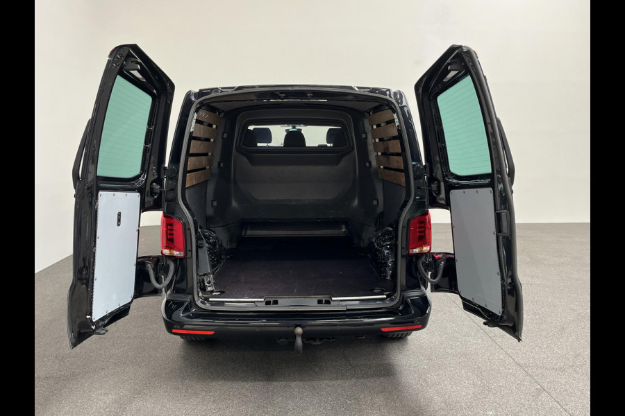 Volkswagen Transporter 2.0 TDI L2H1 Dubbele Cabine Highline Automaat Airco Cruise Control Apple Carplay/Android Auto Trekhaak Parkeersensoren