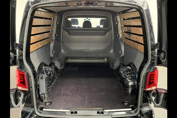 Volkswagen Transporter 2.0 TDI L2H1 Dubbele Cabine Highline Automaat Airco Cruise Control Apple Carplay/Android Auto Trekhaak Parkeersensoren