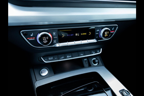 Audi Q5 50 TFSI e S edition | Facelift | Black optic | Panoramadak | Trekhaak | Adaptive cruise control | Camera
