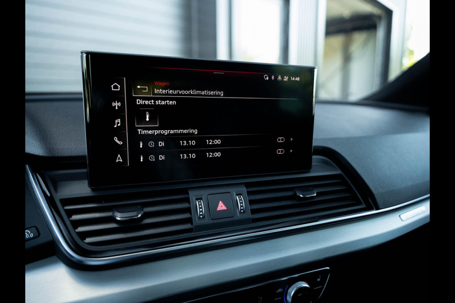 Audi Q5 50 TFSI e S edition | Facelift | Black optic | Panoramadak | Trekhaak | Adaptive cruise control | Camera