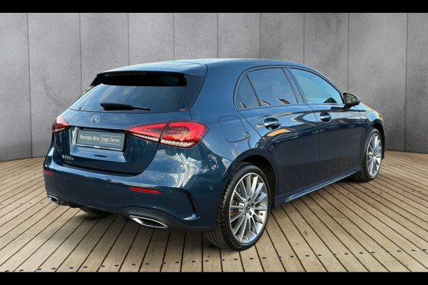 Mercedes-Benz A-Klasse 250e AMG ** NIGHT, MBUX+, PANO, TREKH, HuD, 2-Zone CLIMA, 19-inch LMV,  ** 1e EIG - UNFALLFREI ** ** INFORMEER OOK NAAR ONZE AANTREKKELIJKE FINANCIAL-LEASE TARIEVEN **