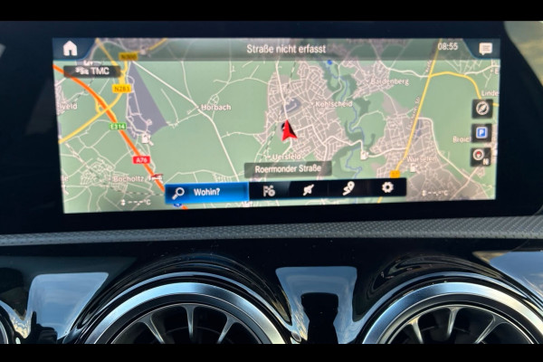 Mercedes-Benz A-Klasse 250e AMG ** NIGHT, MBUX+, PANO, TREKH, HuD, 2-Zone CLIMA, 19-inch LMV,  ** 1e EIG - UNFALLFREI ** ** INFORMEER OOK NAAR ONZE AANTREKKELIJKE FINANCIAL-LEASE TARIEVEN **
