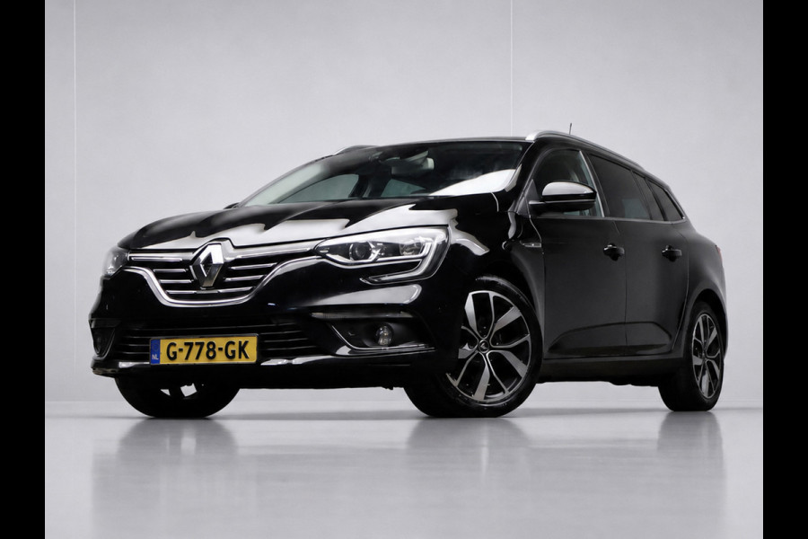 Renault Mégane Estate 1.3 TCe Bose (SCHUIFDAK,APPLE CARPLAY,NAVI,LEDER,SPORTSTOELEN,CAMERA,TREKHAAK,PDC,CRUISE,GETINT,NETTESTAAT)