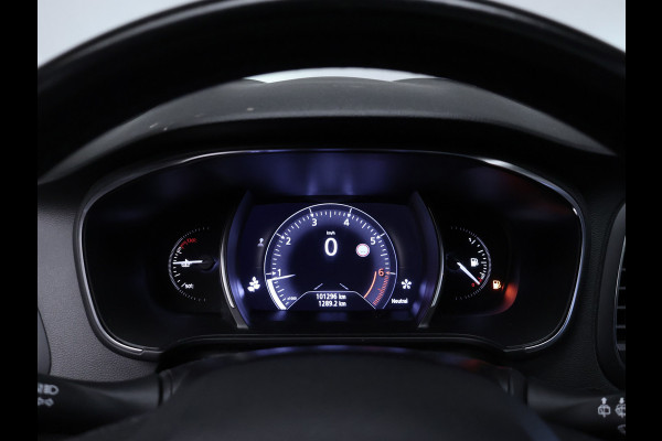 Renault Mégane Estate 1.3 TCe Bose (SCHUIFDAK,APPLE CARPLAY,NAVI,LEDER,SPORTSTOELEN,CAMERA,TREKHAAK,PDC,CRUISE,GETINT,NETTESTAAT)