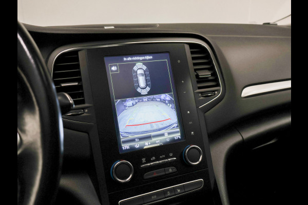 Renault Mégane Estate 1.3 TCe Bose (SCHUIFDAK,APPLE CARPLAY,NAVI,LEDER,SPORTSTOELEN,CAMERA,TREKHAAK,PDC,CRUISE,GETINT,NETTESTAAT)