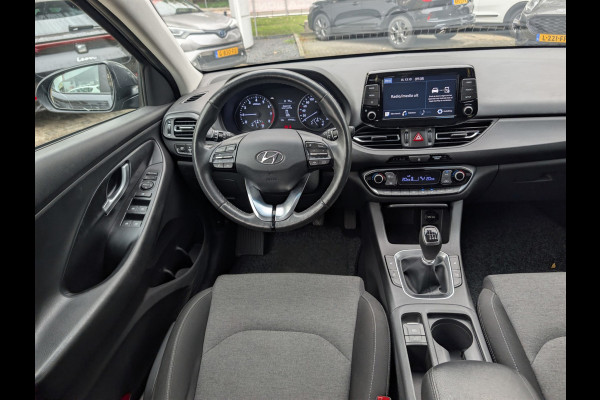 Hyundai i30 Wagon 1.0 T-GDi MHEV Comfort Achteruitrijcamera, stoelverwarming Rijklaar inclusief 12mnd bovag garantie