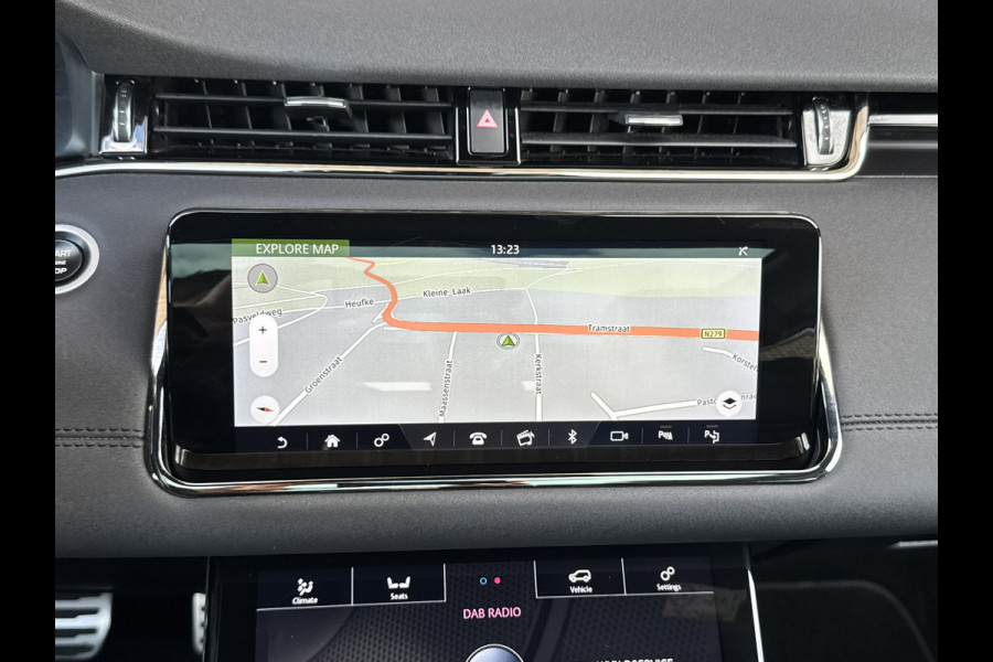 Land Rover Range Rover Evoque 2.0 P200 AWD R-Dynamic HSE 2x Memory Carplay Camera Panorama All season banden