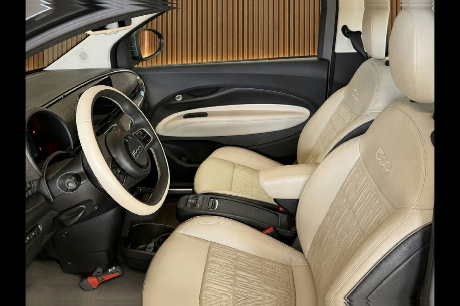 Fiat 500 La Prima 42 kWh | Camera | Stoelverwarming | Dodehoek