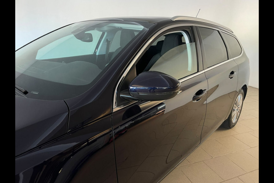 Peugeot 308 SW 1.2 PureTech Blue Lease Premium PANO AIRCO NAVI CRUISE BLUETOOTH TREKHAAK ELEK RAMEN CENT VERG KEURIGE AUTO