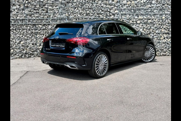 Mercedes-Benz A-Klasse 250 e AMG ** HIGH LED, NAVI+, PANO, CAMERA, KEYLESS, SPIEGEL, 19-inch LMV ** Nw - UNFALLFREI ** ** INFORMEER OOK NAAR ONZE AANTREKKELIJKE FINANCIAL-LEASE TARIEVEN **