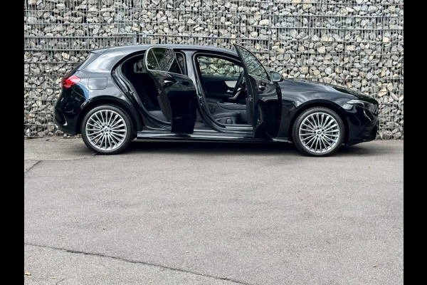 Mercedes-Benz A-Klasse 250 e AMG ** HIGH LED, NAVI+, PANO, CAMERA, KEYLESS, SPIEGEL, 19-inch LMV ** Nw - UNFALLFREI ** ** INFORMEER OOK NAAR ONZE AANTREKKELIJKE FINANCIAL-LEASE TARIEVEN **