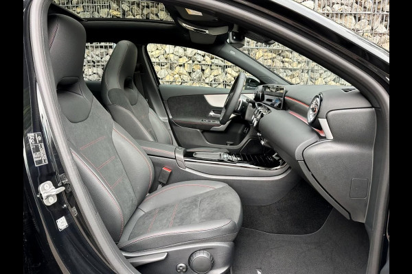 Mercedes-Benz A-Klasse 250 e AMG ** HIGH LED, NAVI+, PANO, CAMERA, KEYLESS, SPIEGEL, 19-inch LMV ** Nw - UNFALLFREI ** ** INFORMEER OOK NAAR ONZE AANTREKKELIJKE FINANCIAL-LEASE TARIEVEN **