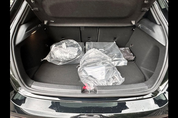 Mercedes-Benz A-Klasse 250 e AMG ** HIGH LED, NAVI+, PANO, CAMERA, KEYLESS, SPIEGEL, 19-inch LMV ** Nw - UNFALLFREI ** ** INFORMEER OOK NAAR ONZE AANTREKKELIJKE FINANCIAL-LEASE TARIEVEN **