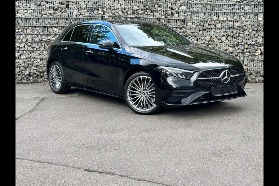 Mercedes-Benz A-Klasse 250 e AMG ** HIGH LED, NAVI+, PANO, CAMERA, KEYLESS, SPIEGEL, 19-inch LMV ** Nw - UNFALLFREI ** ** INFORMEER OOK NAAR ONZE AANTREKKELIJKE FINANCIAL-LEASE TARIEVEN **