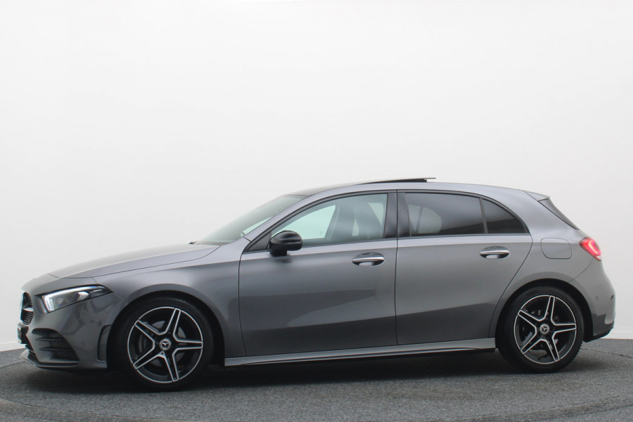 Mercedes-Benz A-Klasse 180 Business Solution AMG Panoramadak, Memory-Stoelen, Camera, Virtual Cockpit, Sfeerverlichting, LED, 18''