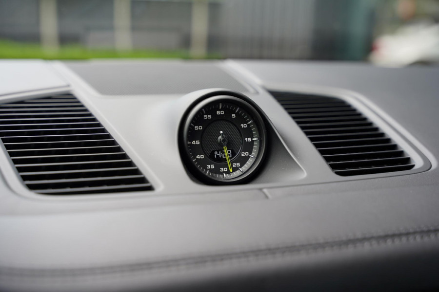 Porsche Cayenne 4.0 Turbo S E-Hybrid / Keramische Remmen / Sport Chrono