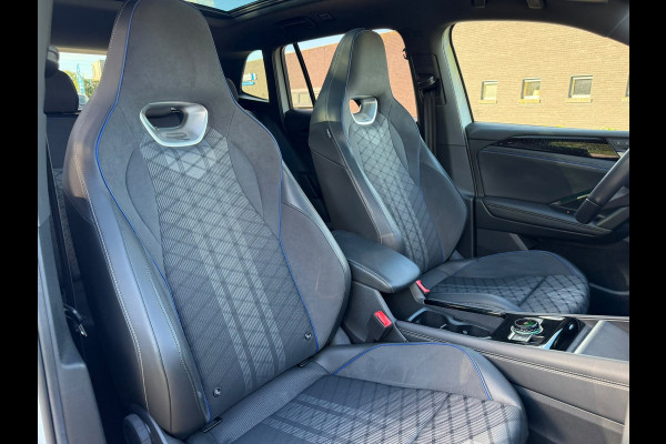 Volkswagen Tiguan 1.5 eHybrid R-Line Edition |IQ.Light |Panorama dak | Lichtmetalen Velgen 20"| Plug-in |Trekhaak| Stoelverwarming