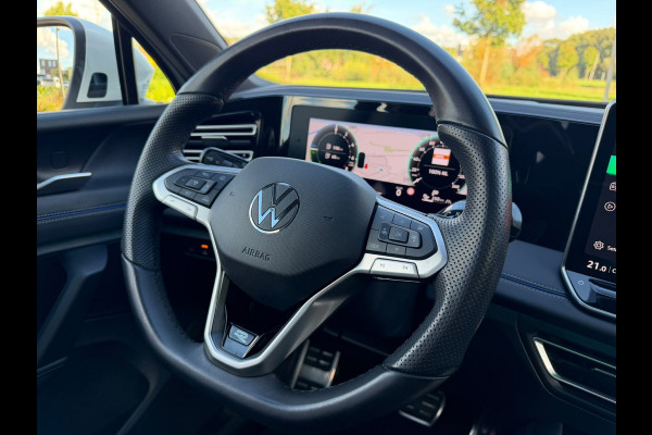 Volkswagen Tiguan 1.5 eHybrid R-Line Edition |IQ.Light |Panorama dak | Lichtmetalen Velgen 20"| Plug-in |Trekhaak| Stoelverwarming