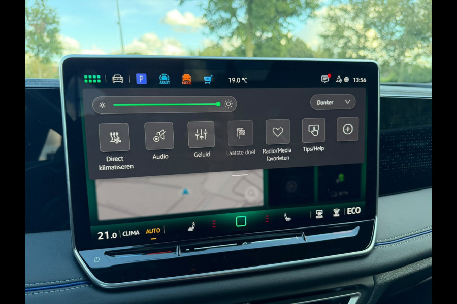 Volkswagen Tiguan 1.5 eHybrid R-Line Edition |IQ.Light |Panorama dak | Lichtmetalen Velgen 20"| Plug-in |Trekhaak| Stoelverwarming