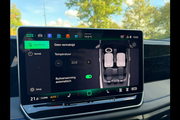 Volkswagen Tiguan 1.5 eHybrid R-Line Edition |IQ.Light |Panorama dak | Lichtmetalen Velgen 20"| Plug-in |Trekhaak| Stoelverwarming